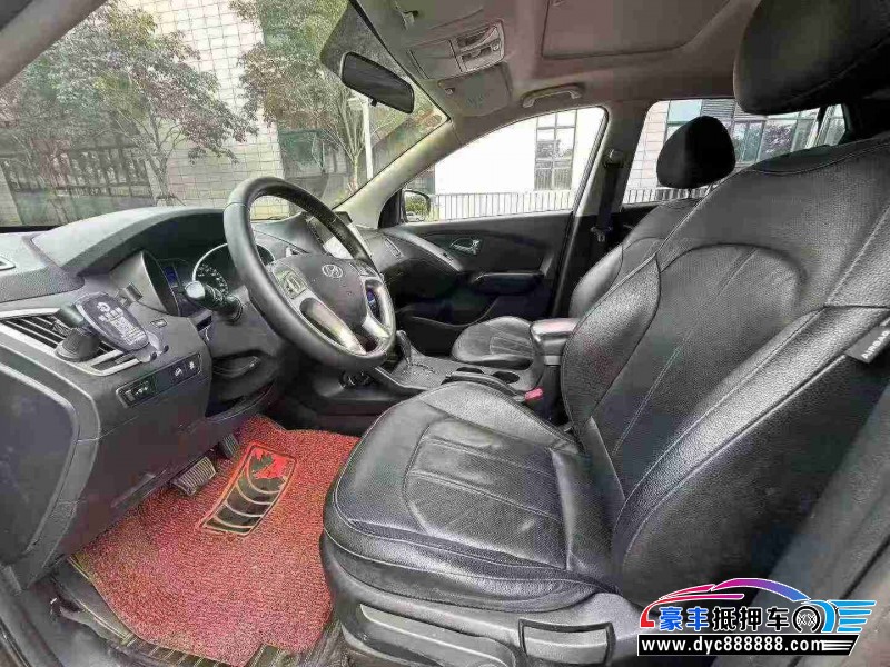 15年现代ix35轿车抵押车出售