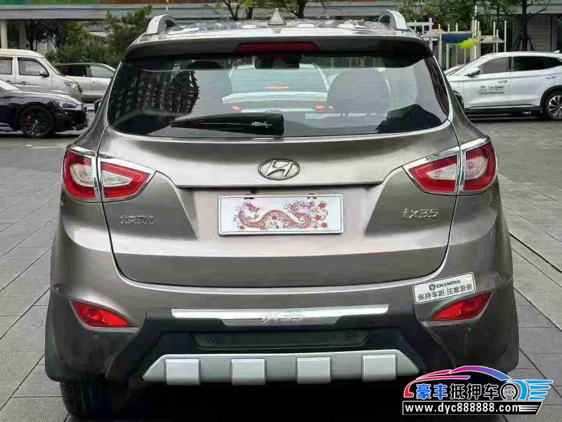 15年现代ix35轿车抵押车出售