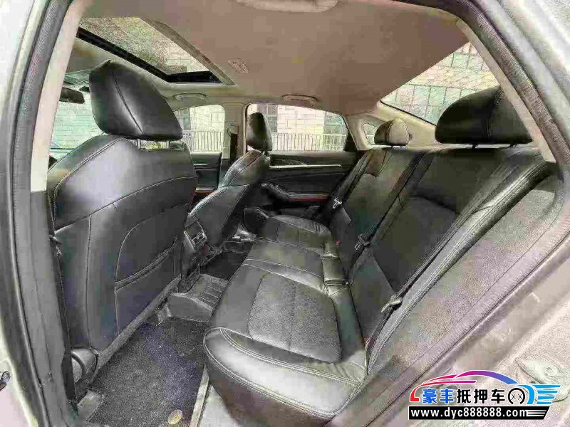 20年长安逸动轿车抵押车出售