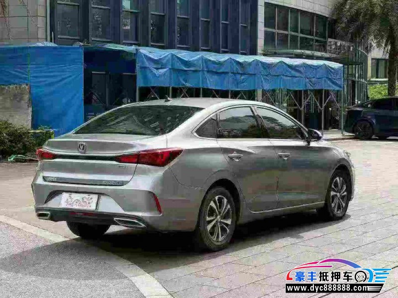 20年长安逸动轿车抵押车出售