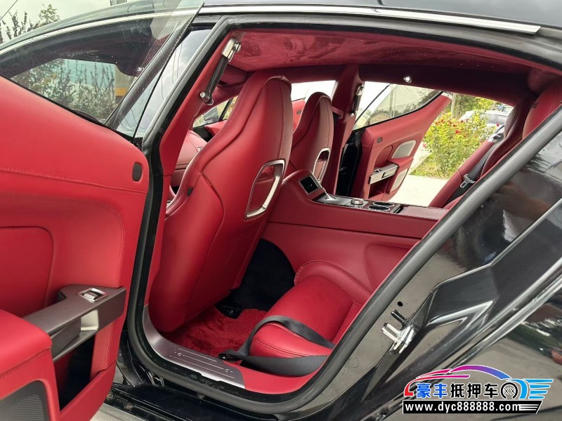 15年阿斯顿·马丁Rapide轿车抵押车出售