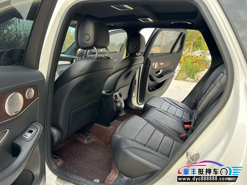 21年奔驰GLC轿车抵押车出售