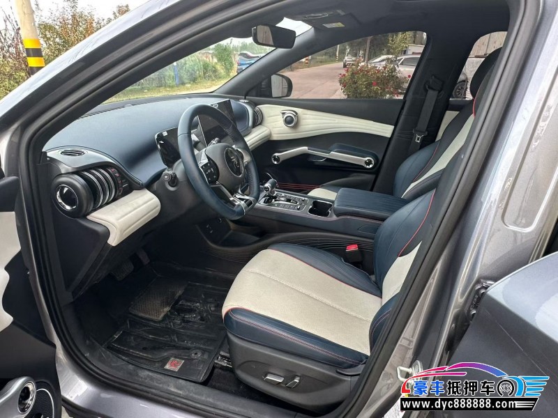 22年比亚迪元轿车抵押车出售