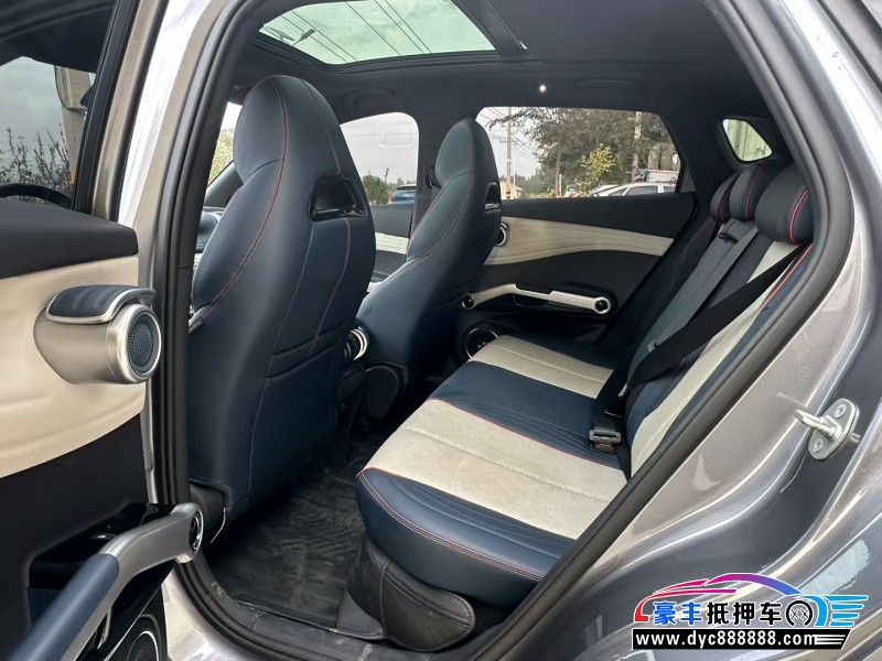 22年比亚迪元轿车抵押车出售