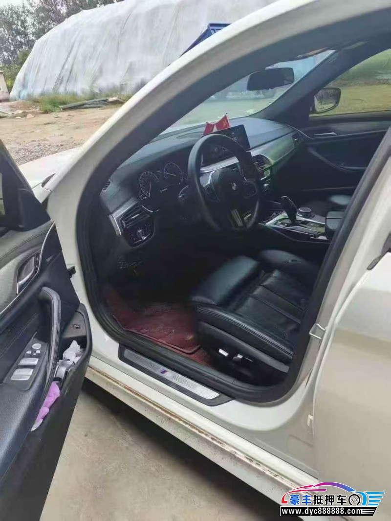 19年宝马5系轿车抵押车出售