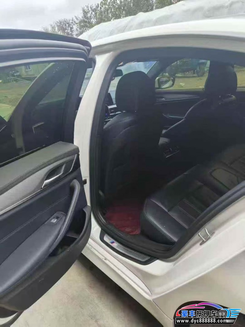 19年宝马5系轿车抵押车出售