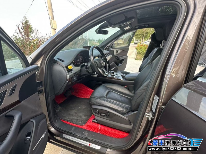 19年奥迪Q7轿车抵押车出售