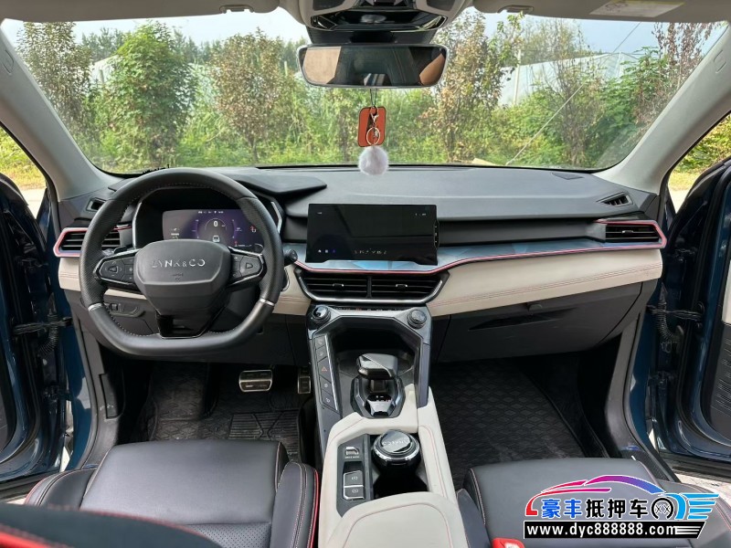 21年领克06轿车抵押车出售