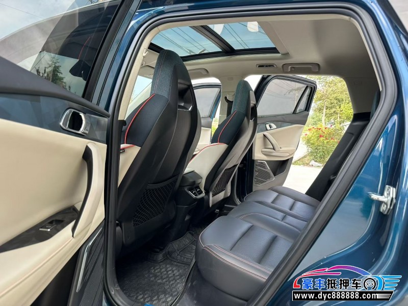 21年领克06轿车抵押车出售