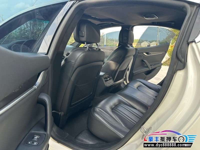 15年玛莎拉蒂Ghibli轿车抵押车出售