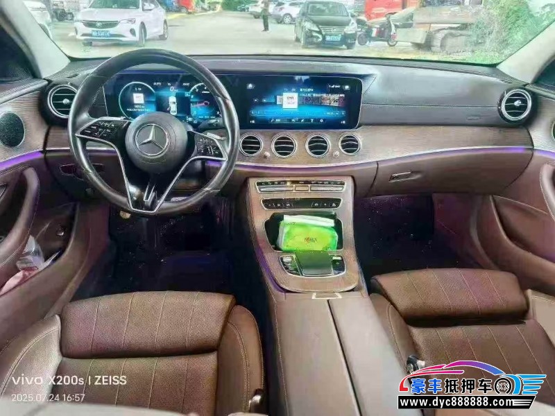 21年奔驰E轿车抵押车出售