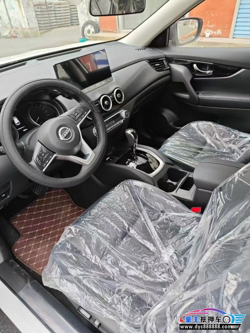 25年日产奇骏轿车抵押车出售