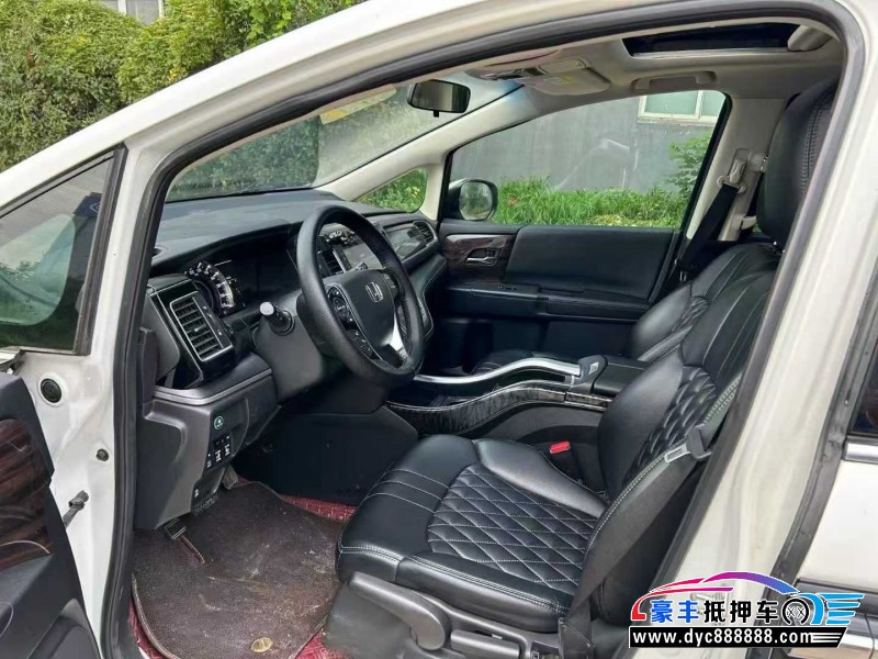 18年本田艾力绅轿车抵押车出售