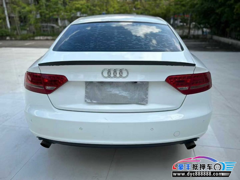 11年奥迪A5轿车抵押车出售