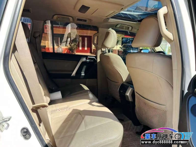 10年丰田普拉多（霸道）轿车抵押车出售