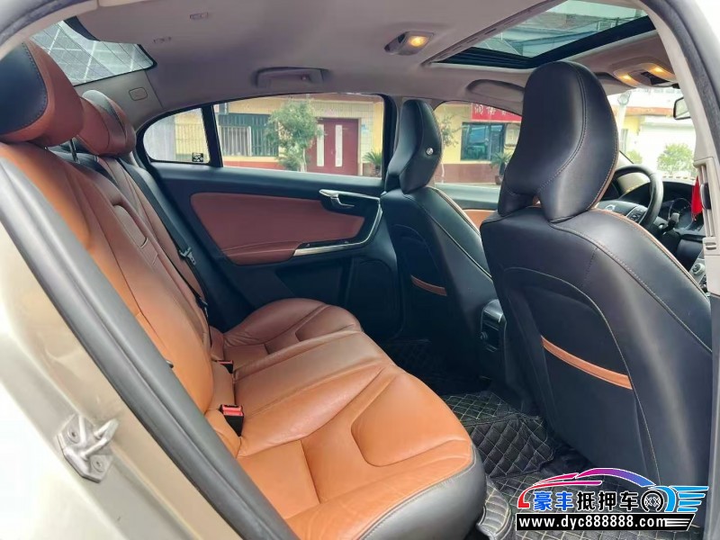 16年沃尔沃S60L轿车抵押车出售