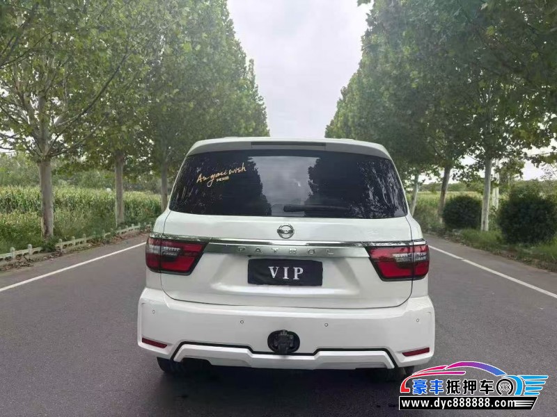 20年日产途乐轿车抵押车出售