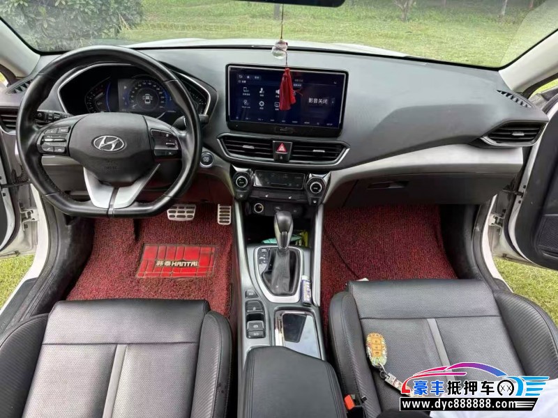 19年现代菲斯塔轿车抵押车出售