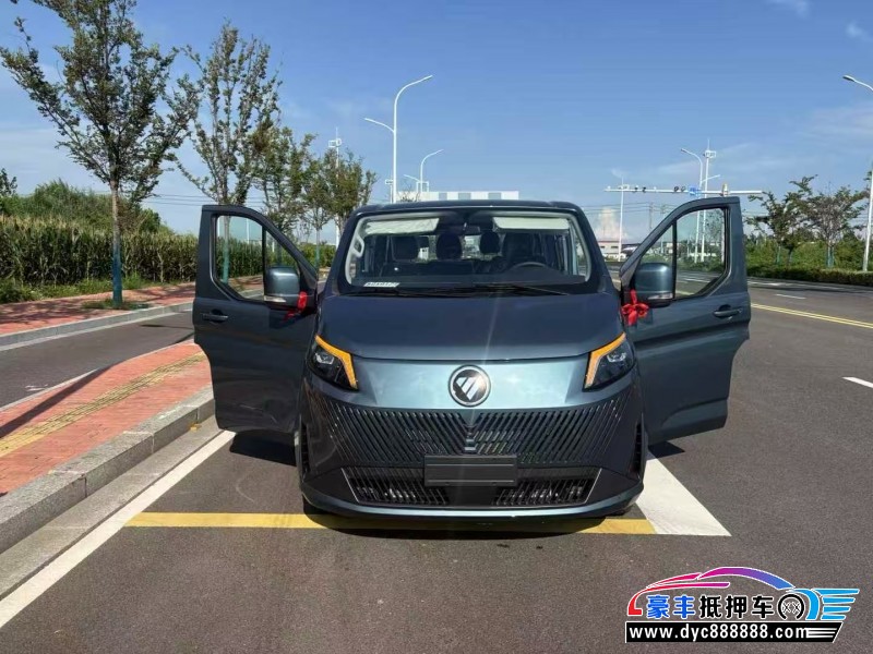 25年福田图雅诺轿车抵押车出售