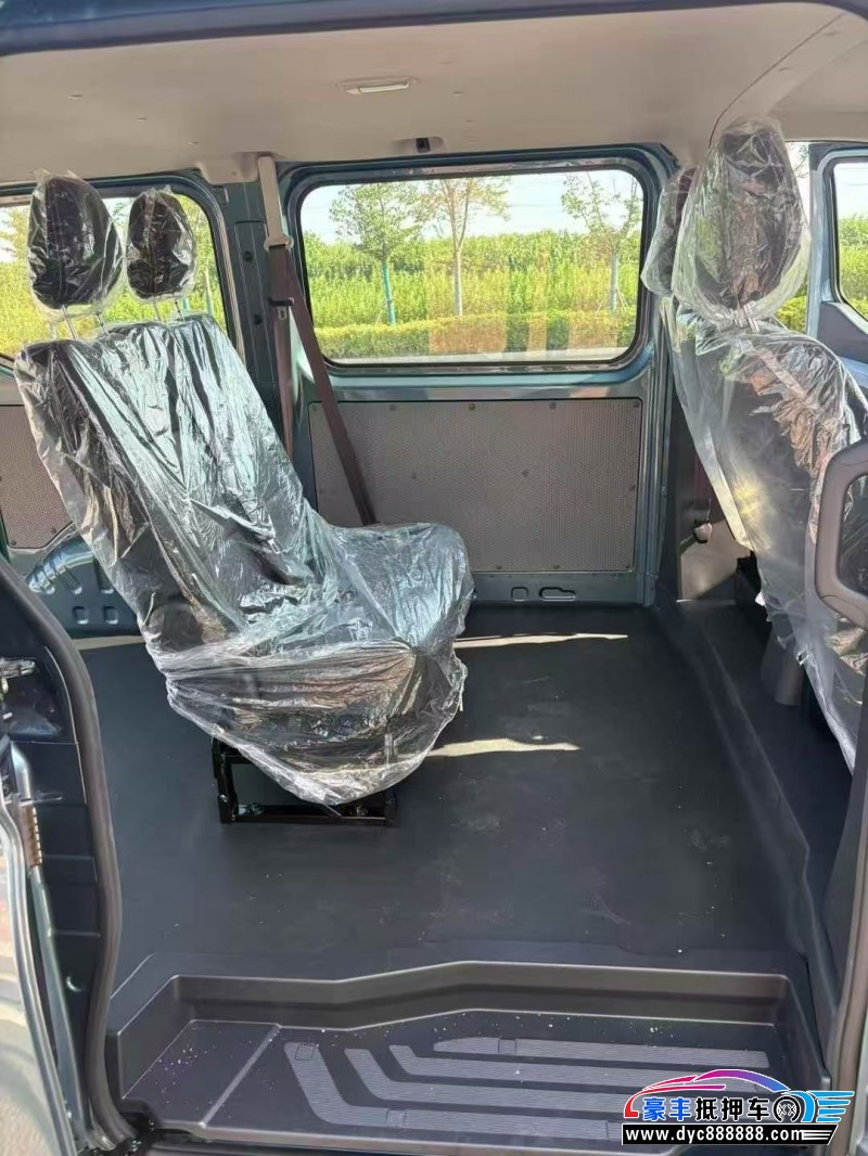 25年福田图雅诺轿车抵押车出售