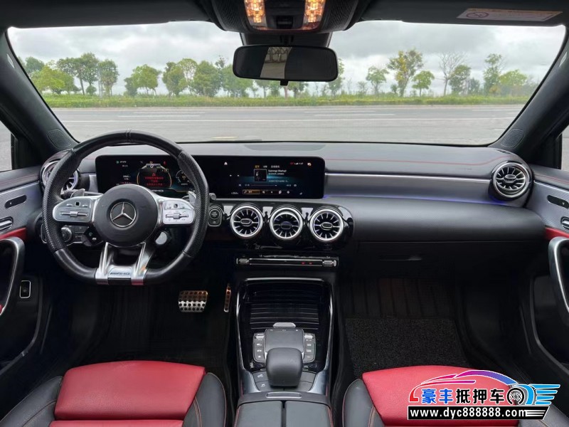 22年奔驰A级AMG轿车抵押车出售