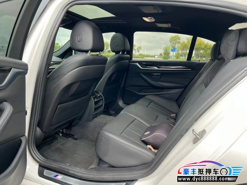 18年宝马5系轿车抵押车出售