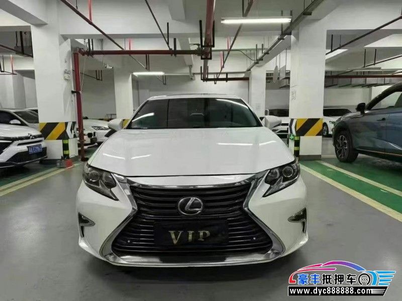 17年雷克萨斯ES轿车抵押车出售