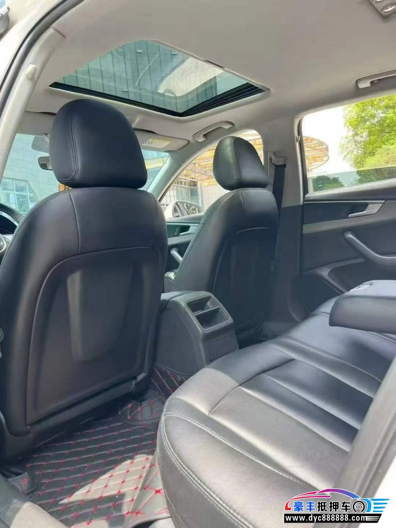 17年奥迪A4L轿车抵押车出售