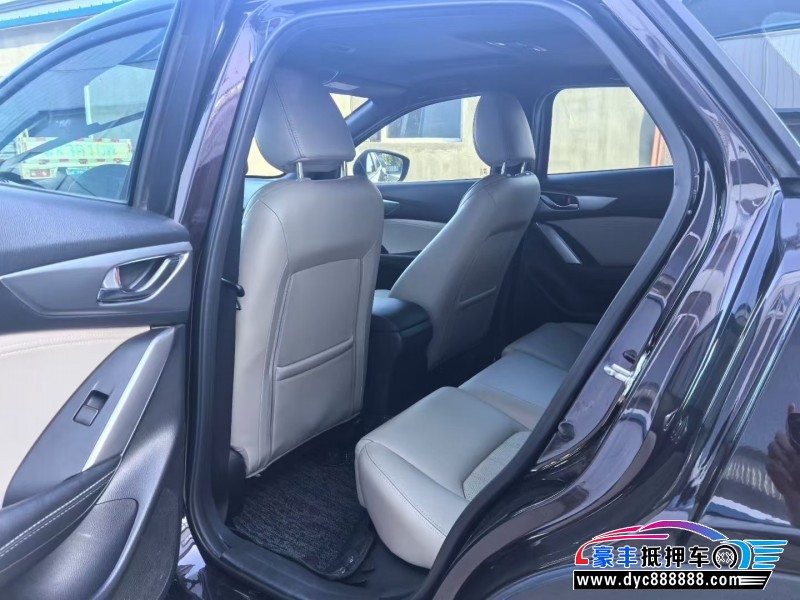 17年马自达CX-4轿车抵押车出售