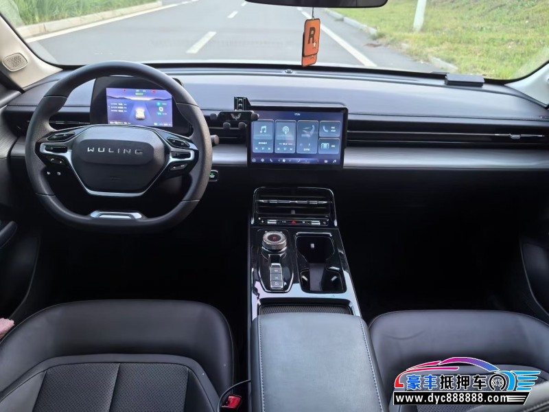 24年五菱星光轿车抵押车出售