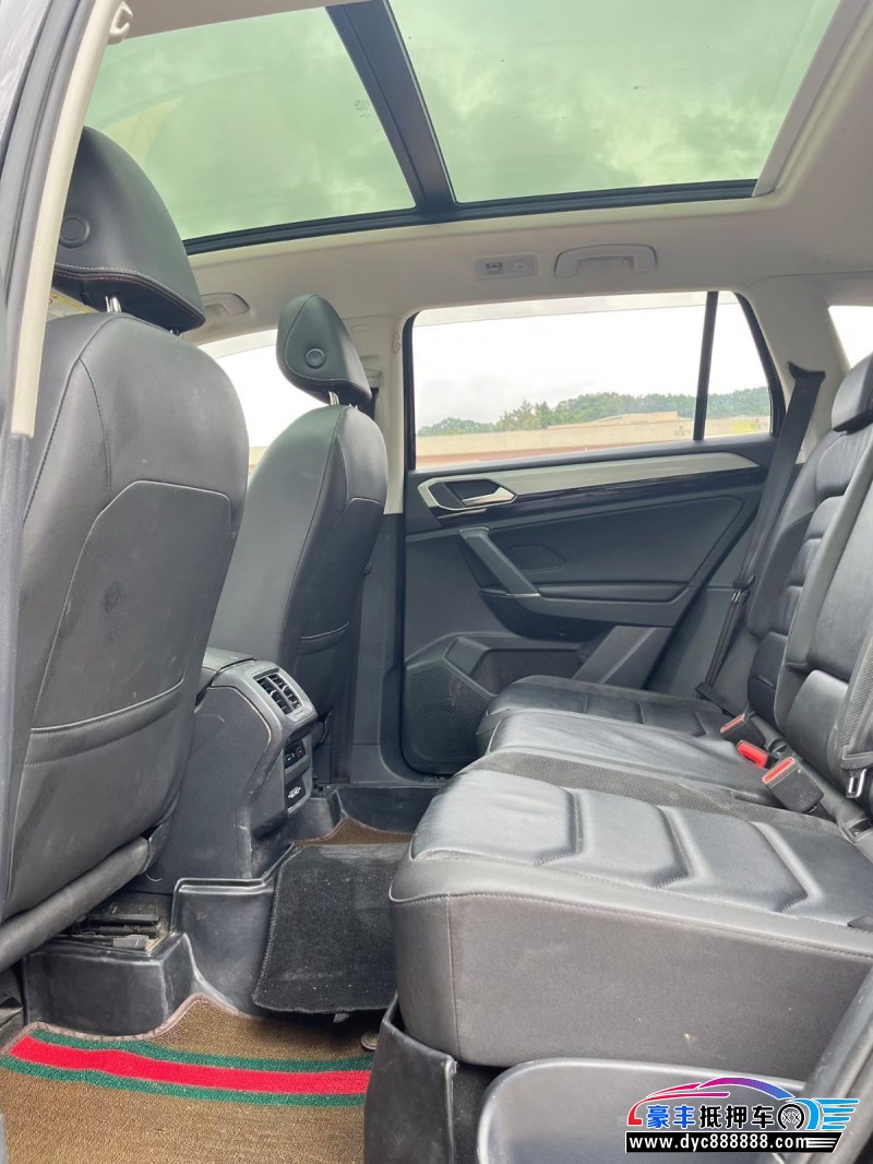 20年大众途岳轿车抵押车出售