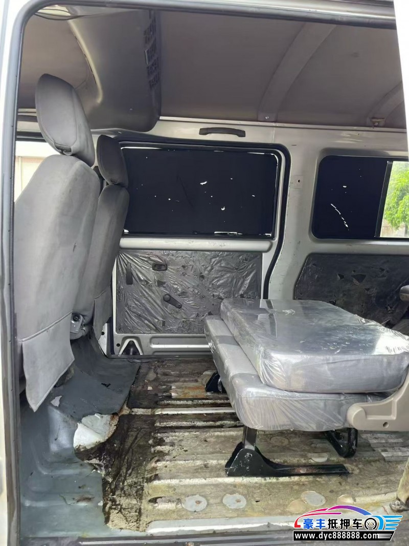 23年五菱五菱宏光S轿车抵押车出售