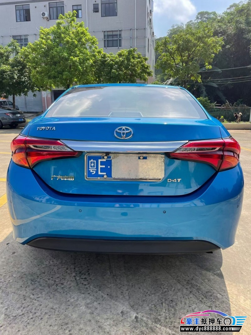 18年丰田雷凌轿车抵押车出售