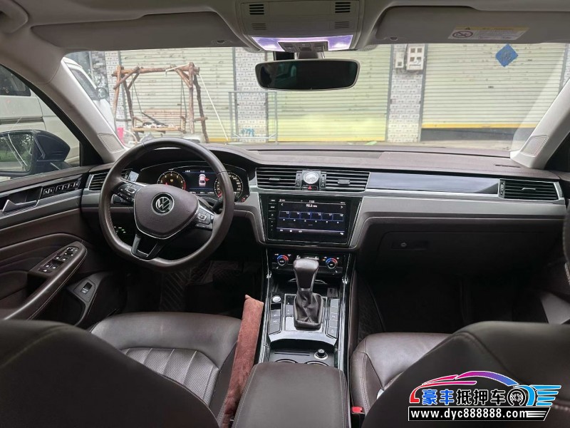 21年大众辉昂轿车抵押车出售