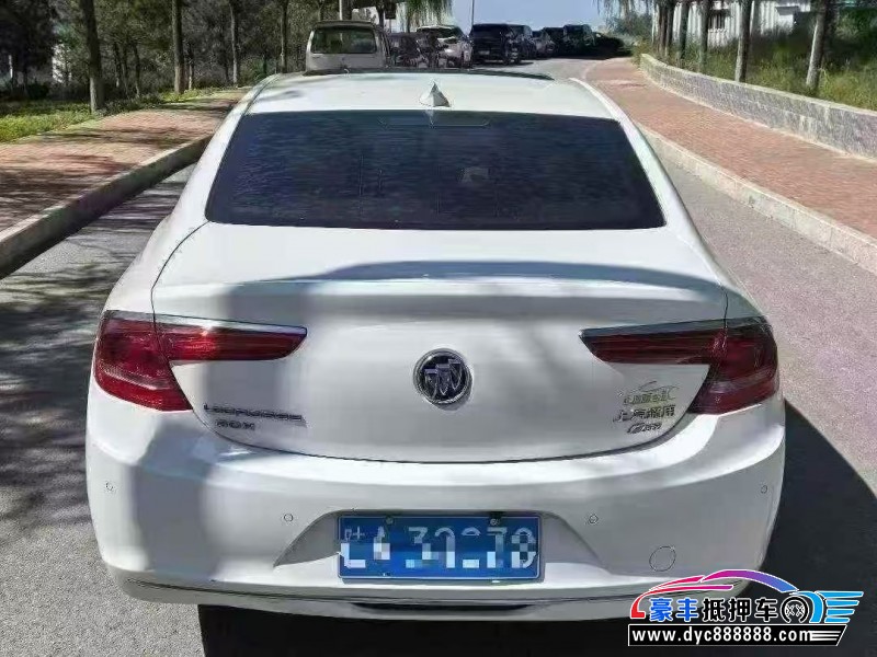 17年别克君越轿车抵押车出售