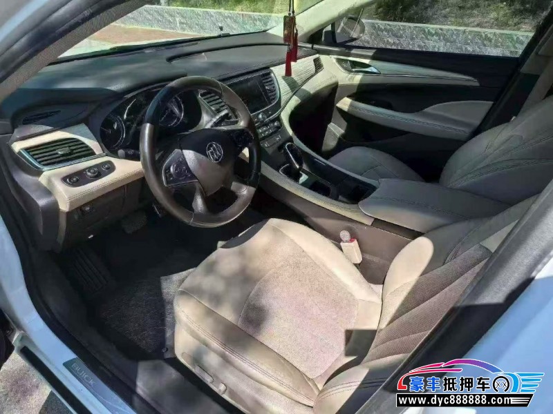 17年别克君越轿车抵押车出售