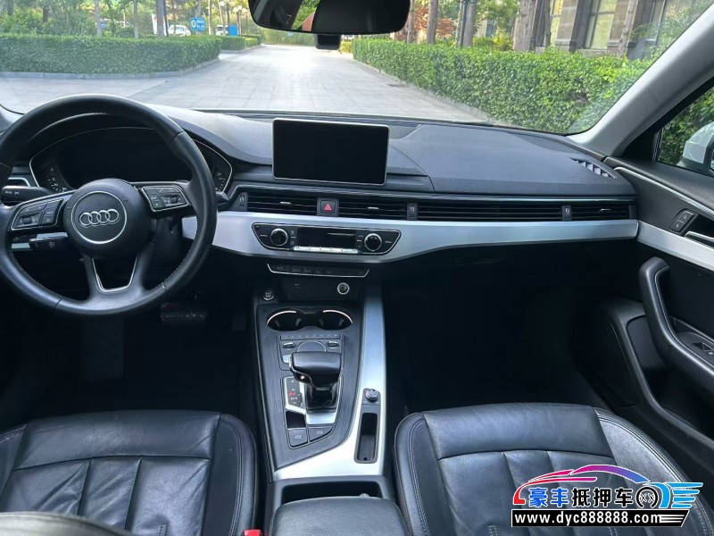 19年奥迪A4L轿车抵押车出售