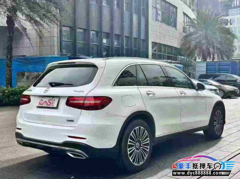 19年奔驰GLC轿车抵押车出售