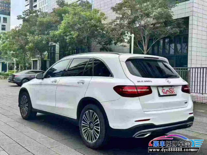 19年奔驰GLC轿车抵押车出售