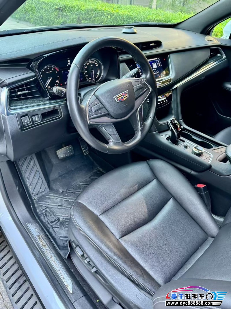 21年凯迪拉克XT5轿车抵押车出售