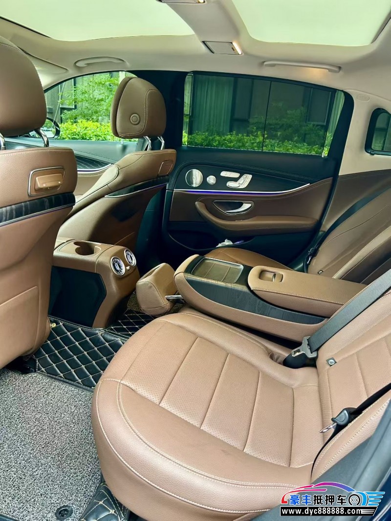 20年奔驰E轿车抵押车出售