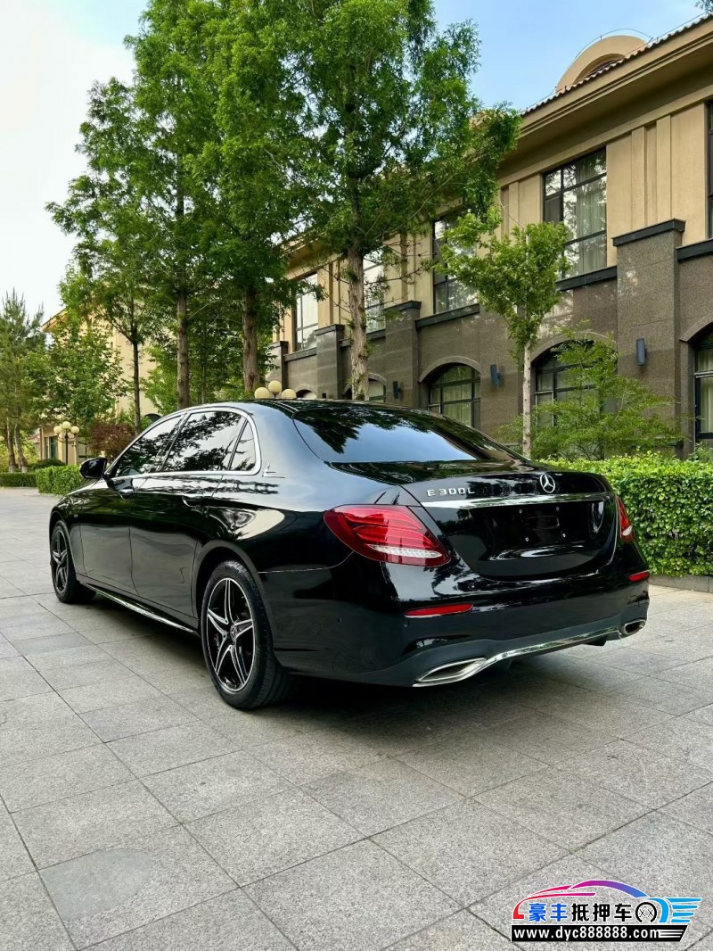 20年奔驰E轿车抵押车出售