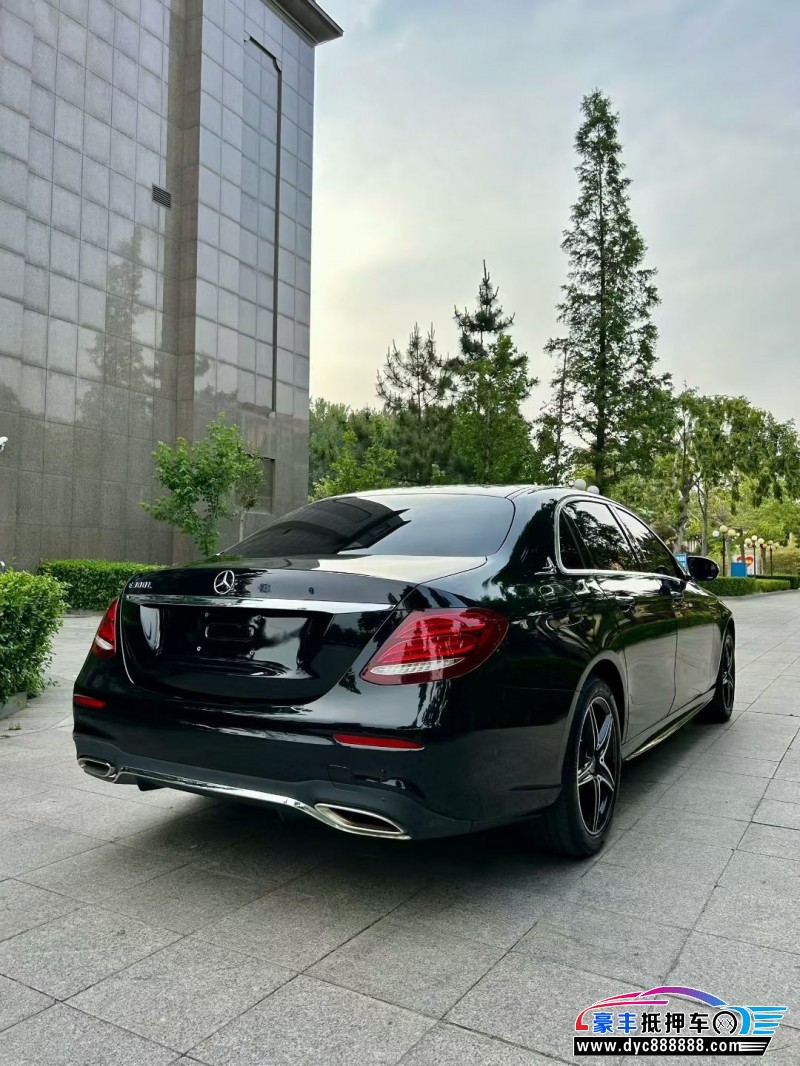 20年奔驰E轿车抵押车出售