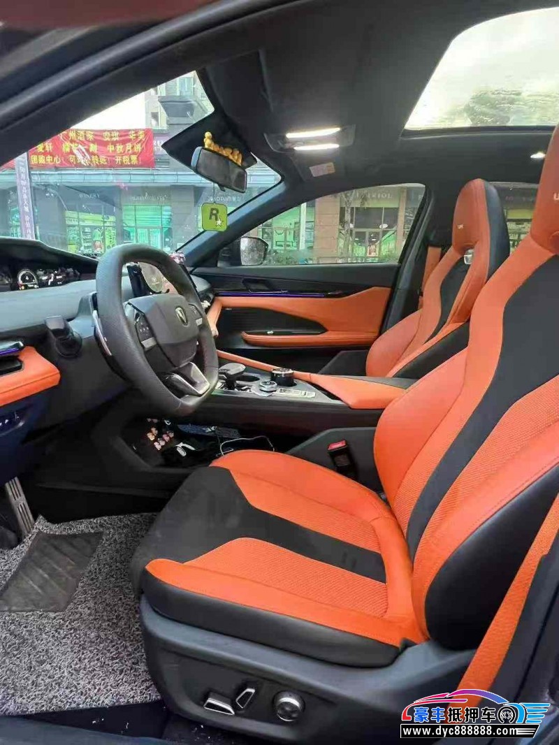 24年长安长安UNI轿车抵押车出售