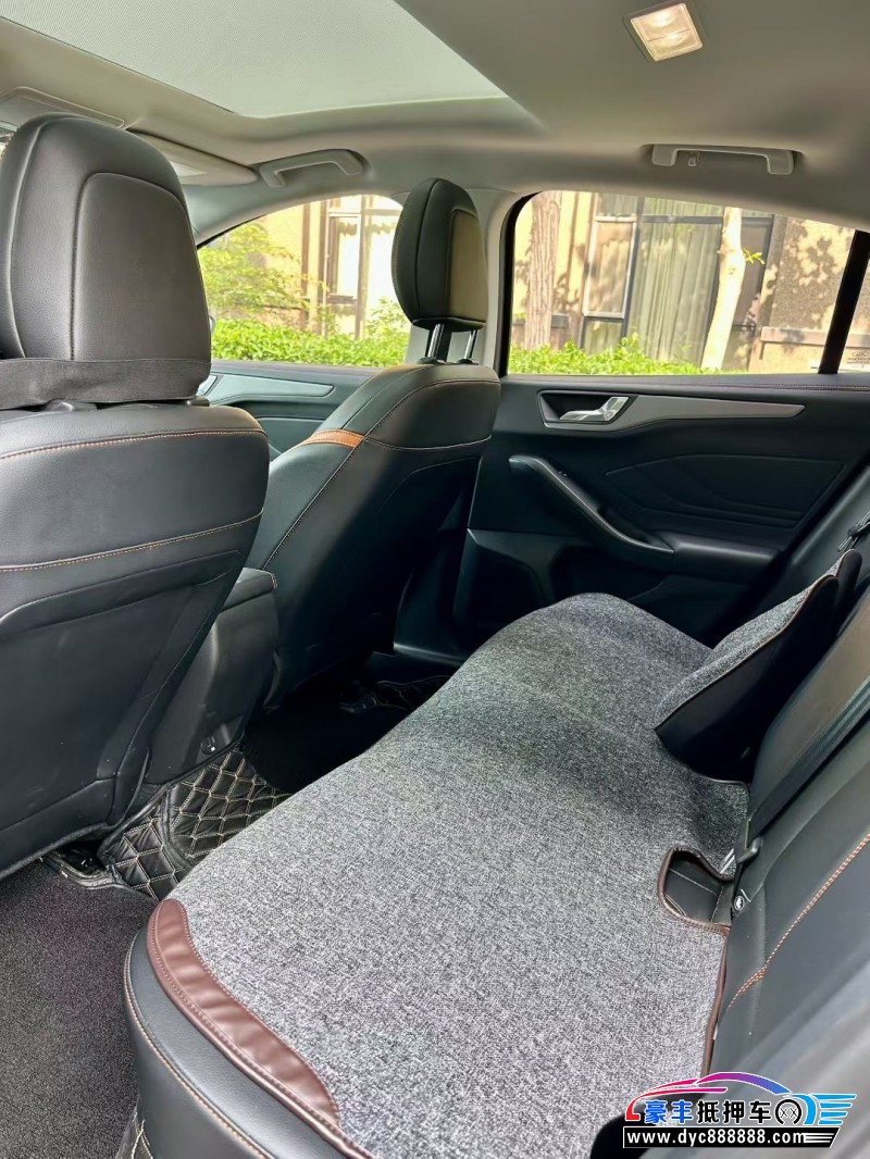 22年福特福克斯轿车抵押车出售