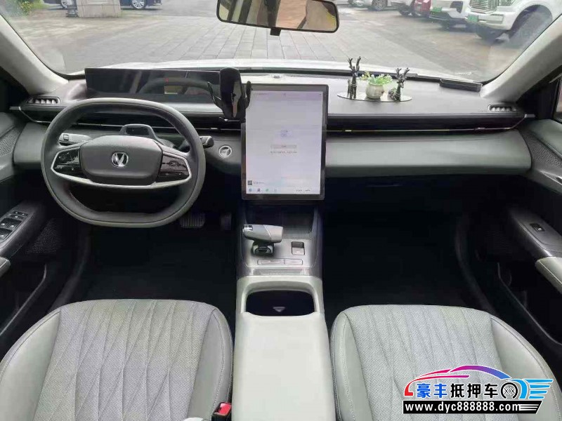 23年长安逸达轿车抵押车出售