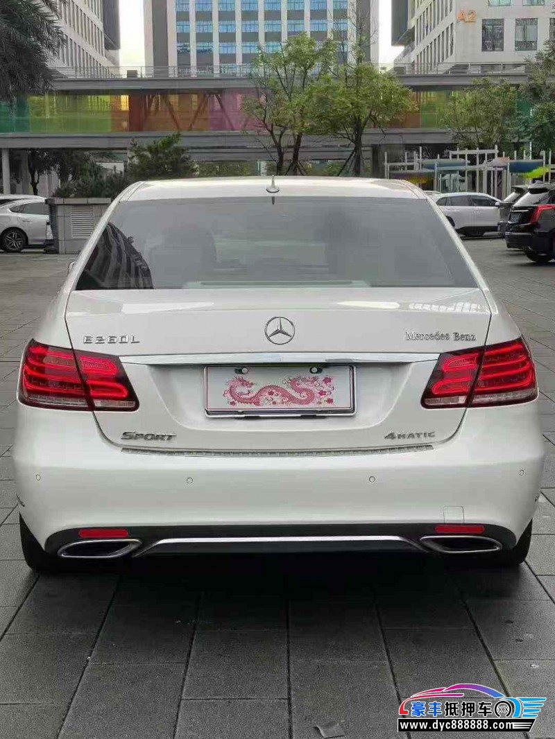 16年奔驰E轿车抵押车出售