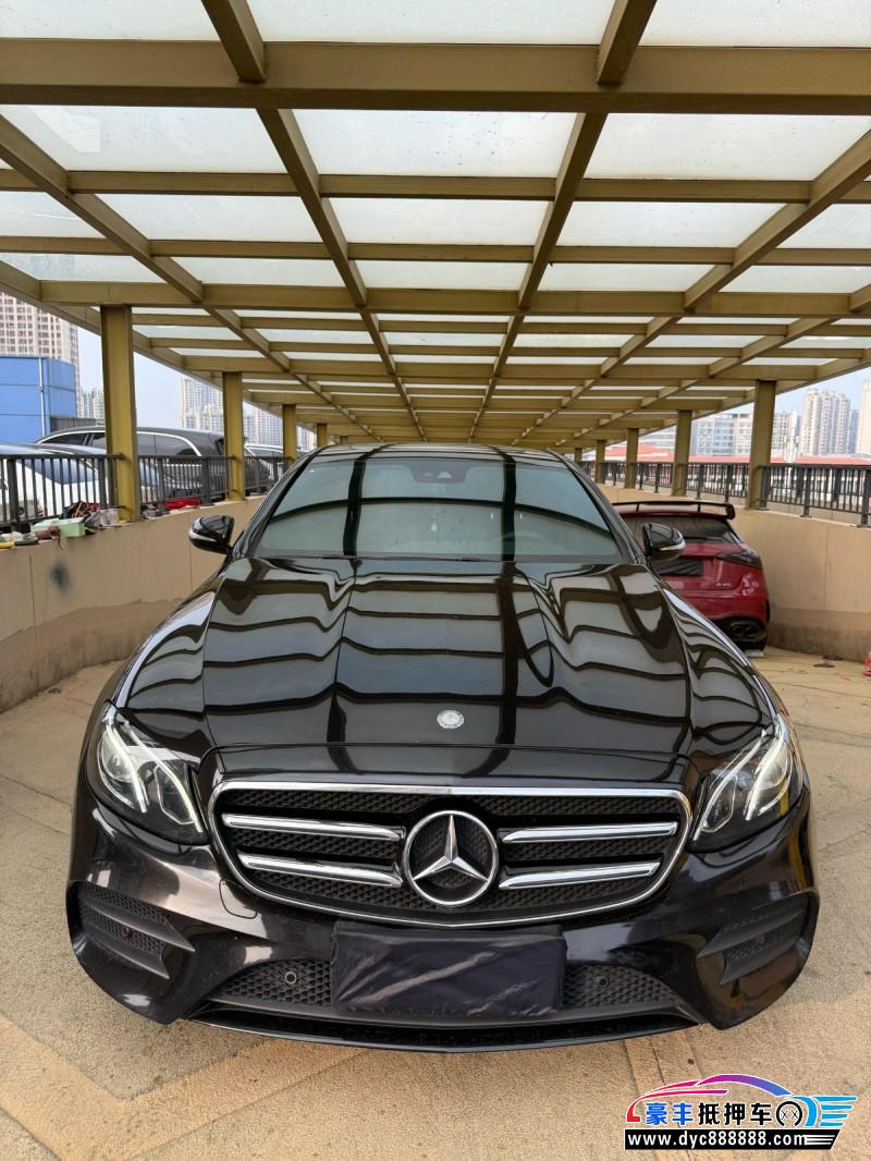 17年奔驰E轿车抵押车出售