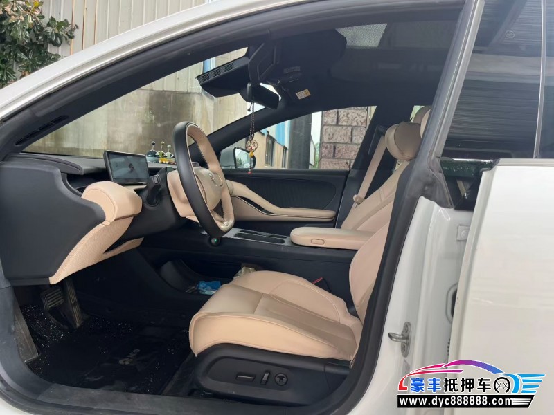 23年蔚来ET5轿车抵押车出售