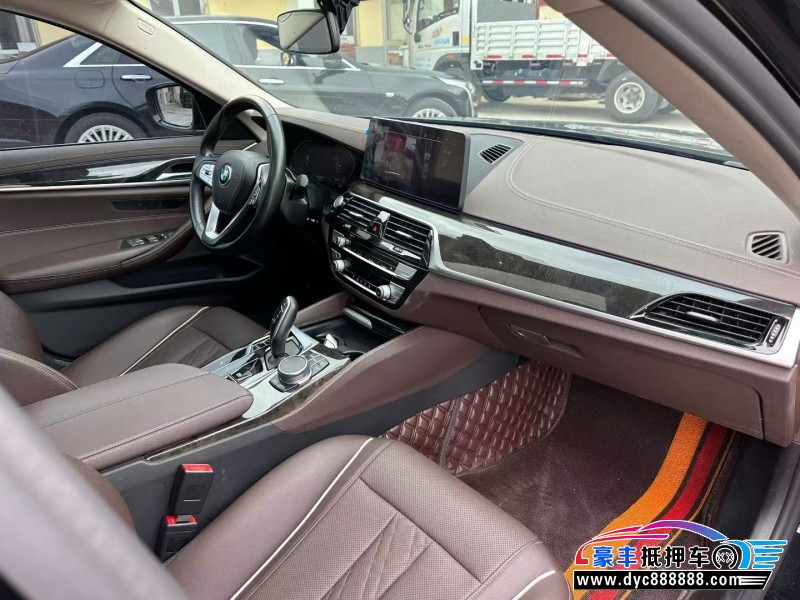 21年宝马5系轿车抵押车出售